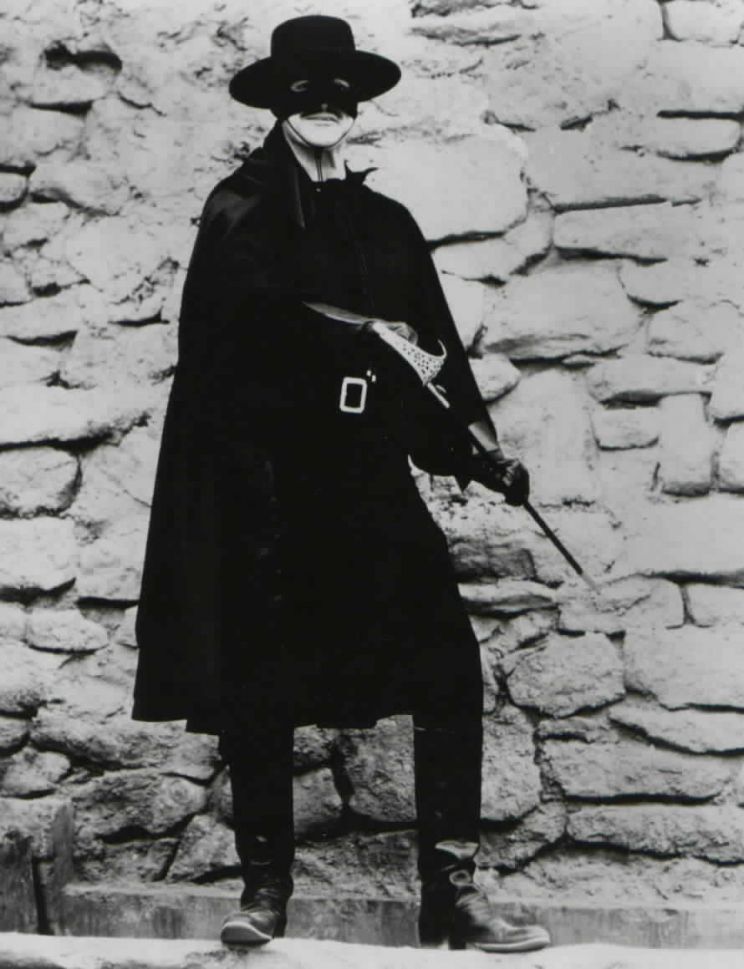 Henry Darrow