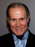 Henry Silva