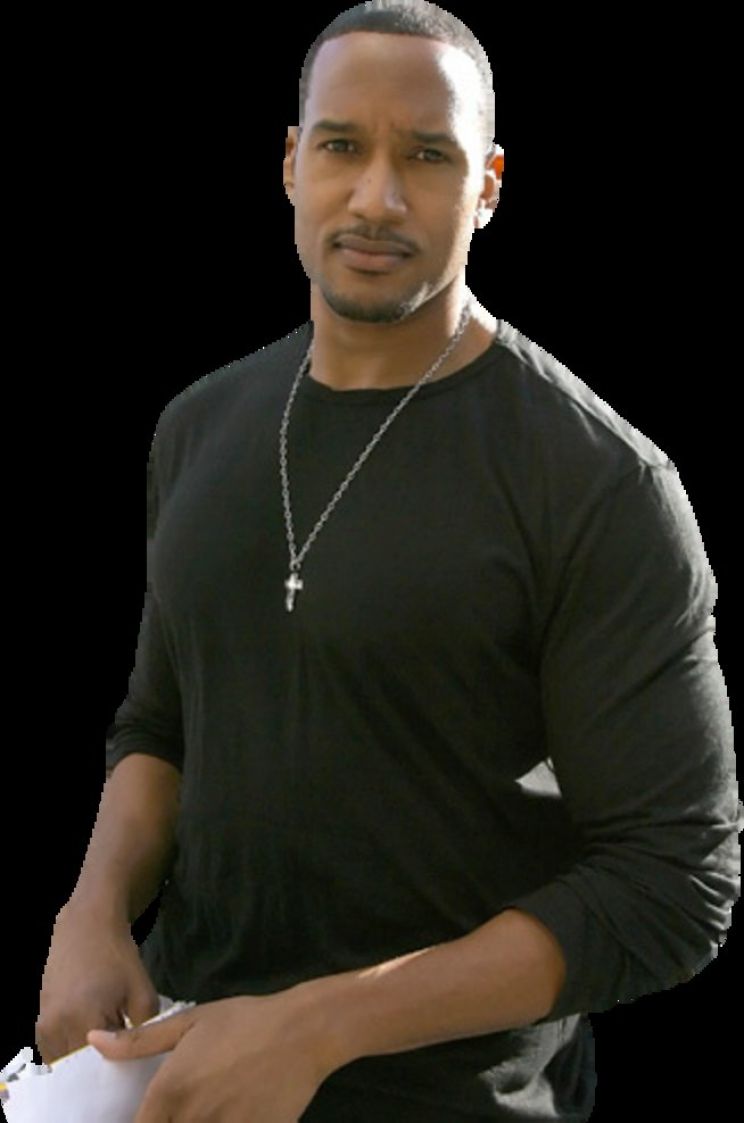 Henry Simmons