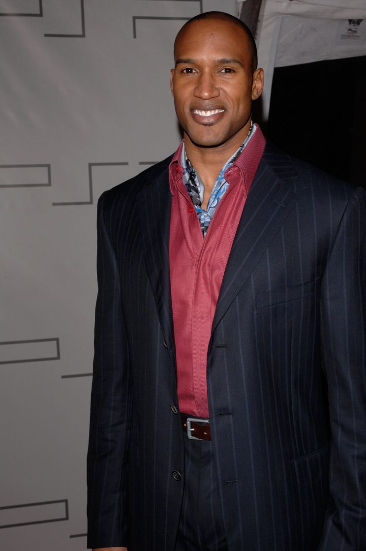 Henry Simmons