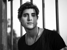 Henry Zaga