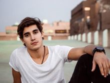 Henry Zaga