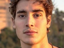 Henry Zaga