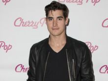 Henry Zaga