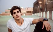 Henry Zaga