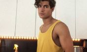 Henry Zaga