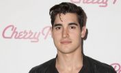 Henry Zaga