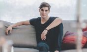 Henry Zaga