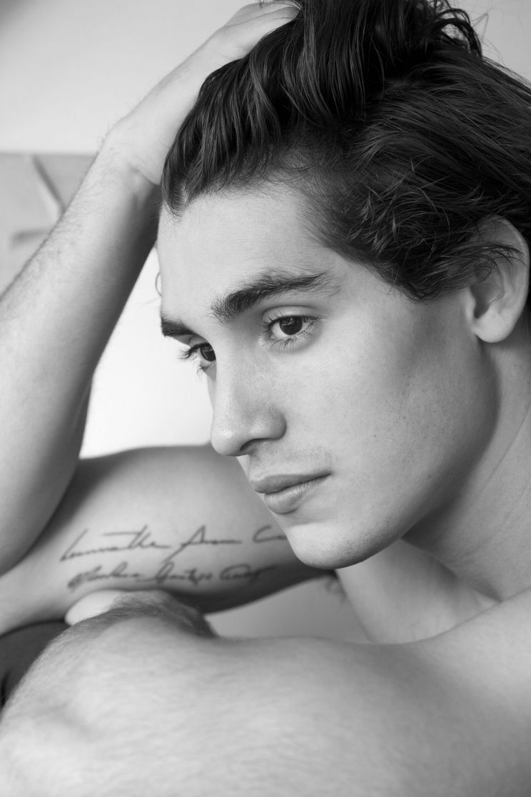 Henry Zaga