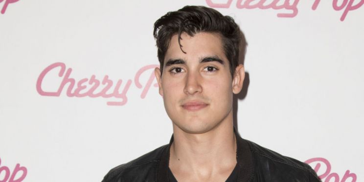 Henry Zaga
