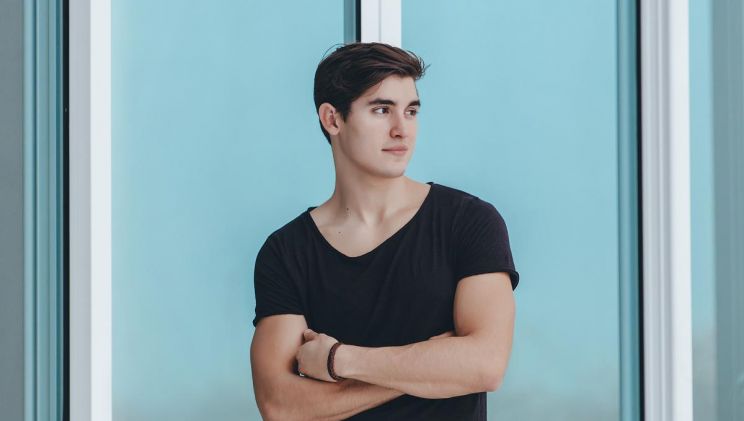 Henry Zaga