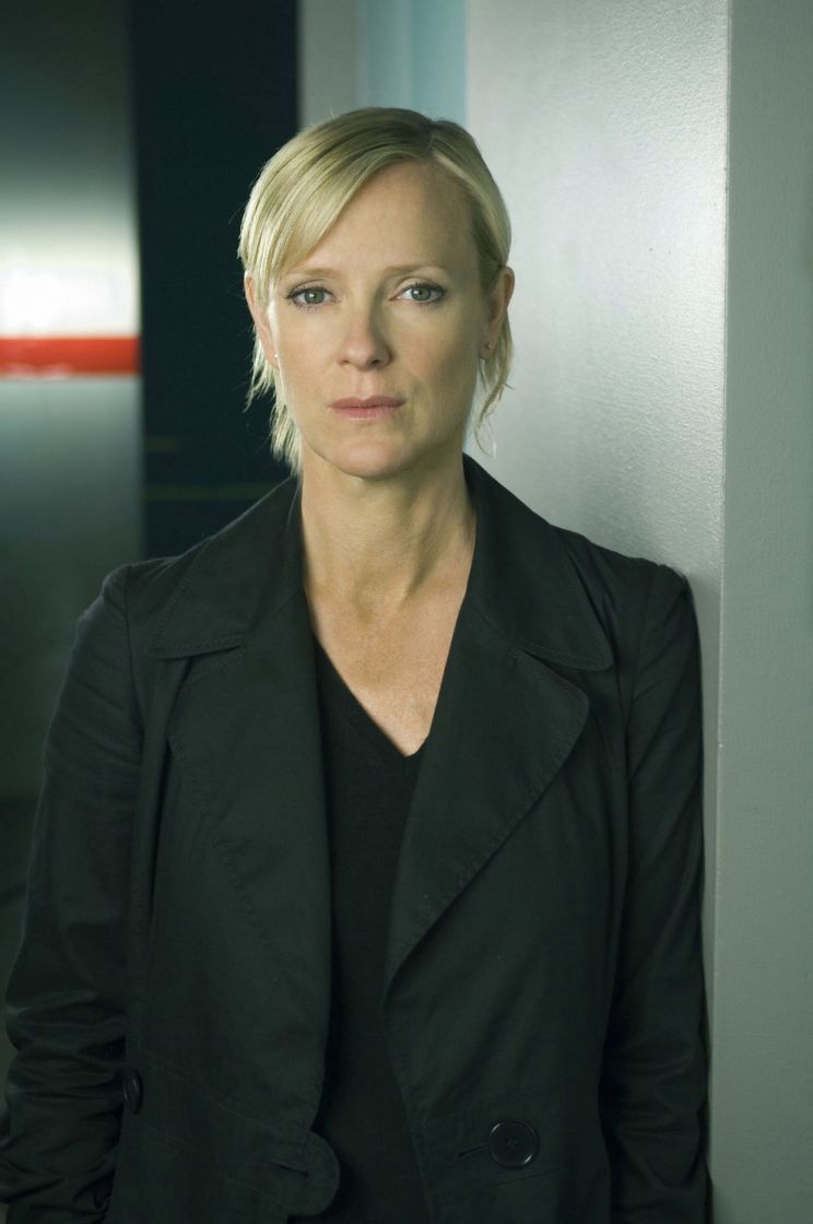 Hermione Norris