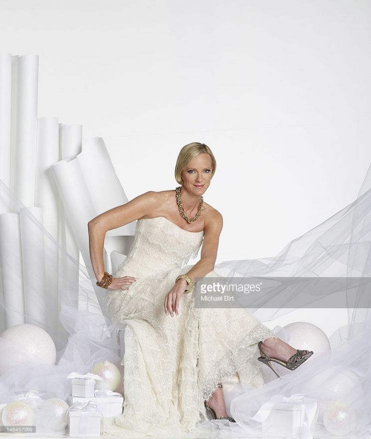 Hermione Norris