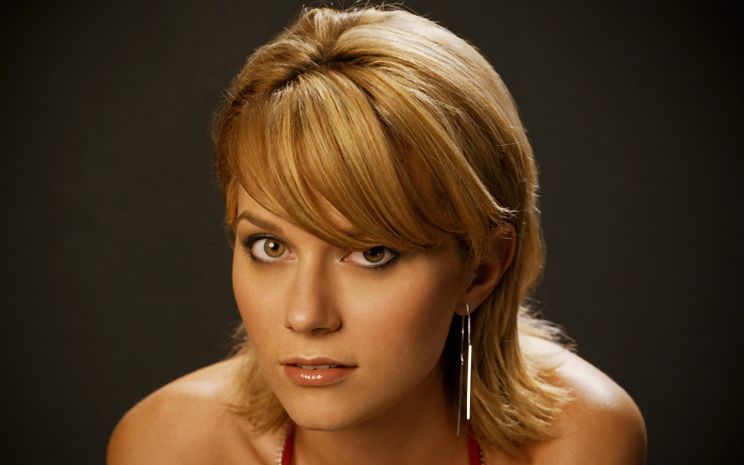 Hilarie Burton