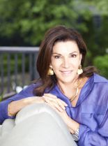 Hilary Farr