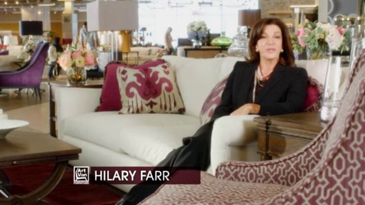 Hilary Farr