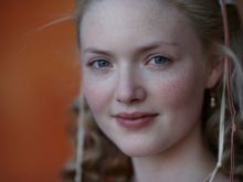 Holliday Grainger