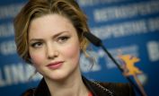 Holliday Grainger