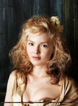 Holliday Grainger photo