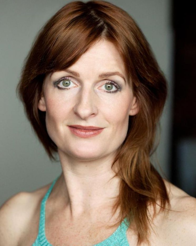Holly De Jong