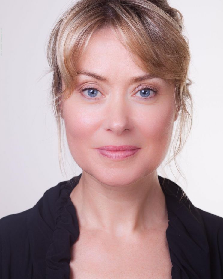 Holly De Jong