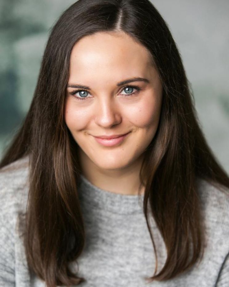 Holly De Jong