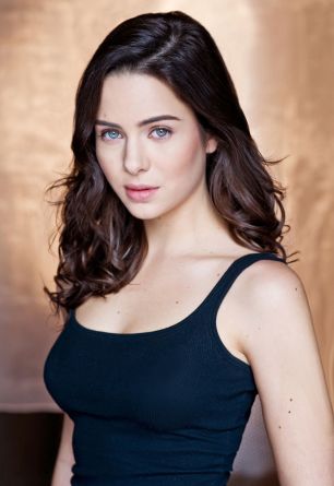 Holly Deveaux