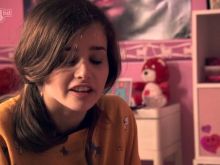 Holly Earl