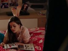Holly Earl