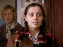 Holly Earl