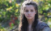 Holly Earl