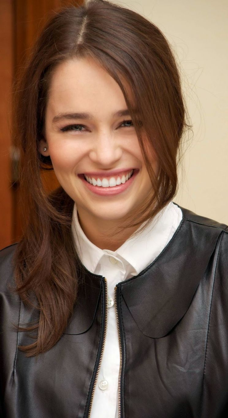 Holly Earl
