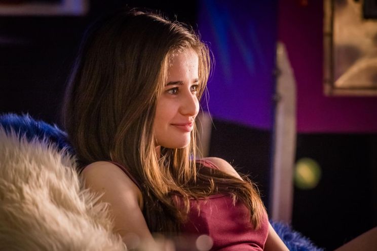 Holly Earl
