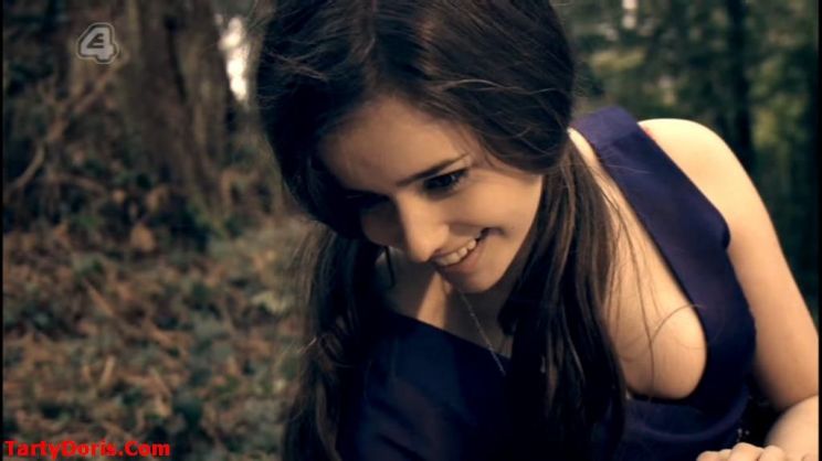 Holly Earl