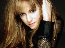 Holly Hunter