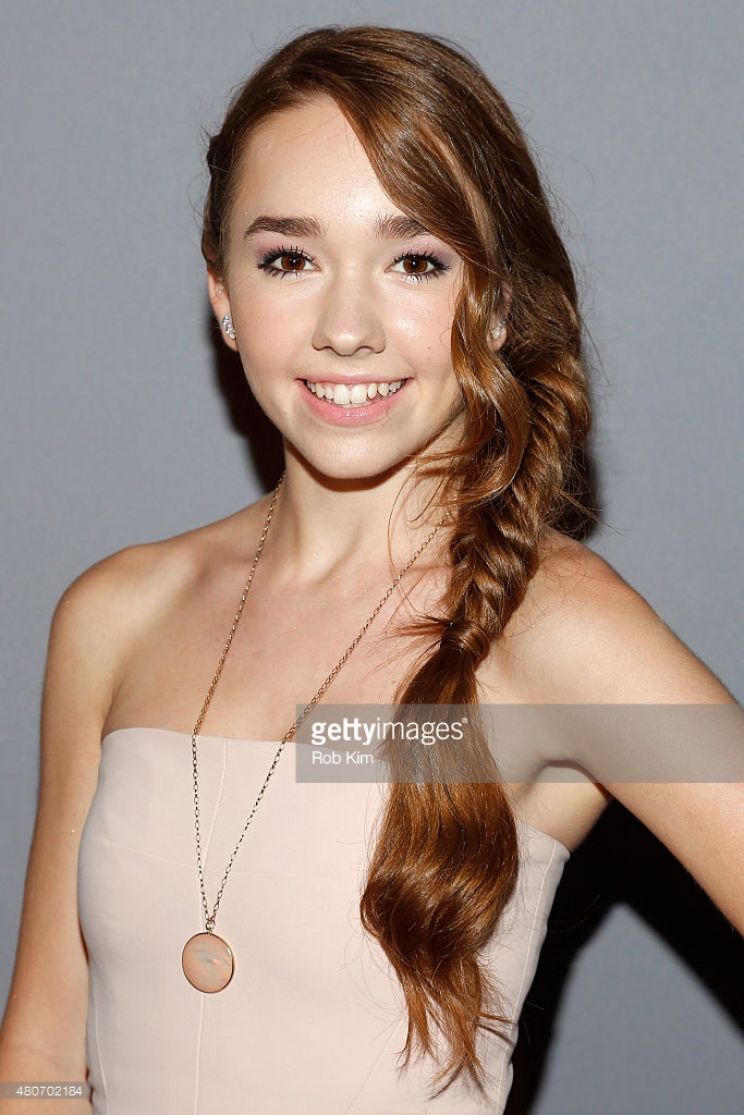 Holly Taylor