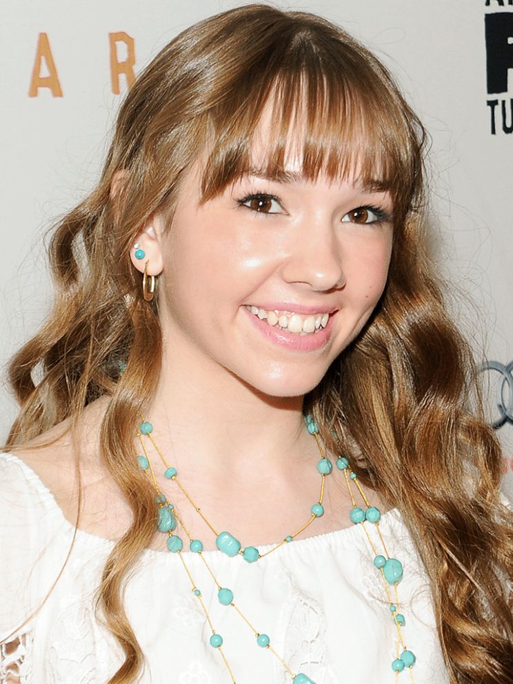 Holly Taylor