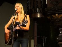Holly Williams