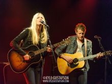 Holly Williams
