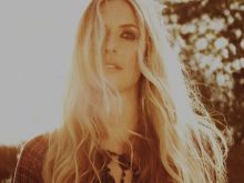 Holly Williams