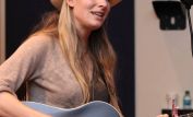 Holly Williams