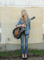 Holly Williams