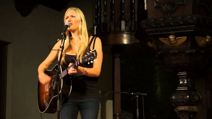 Holly Williams