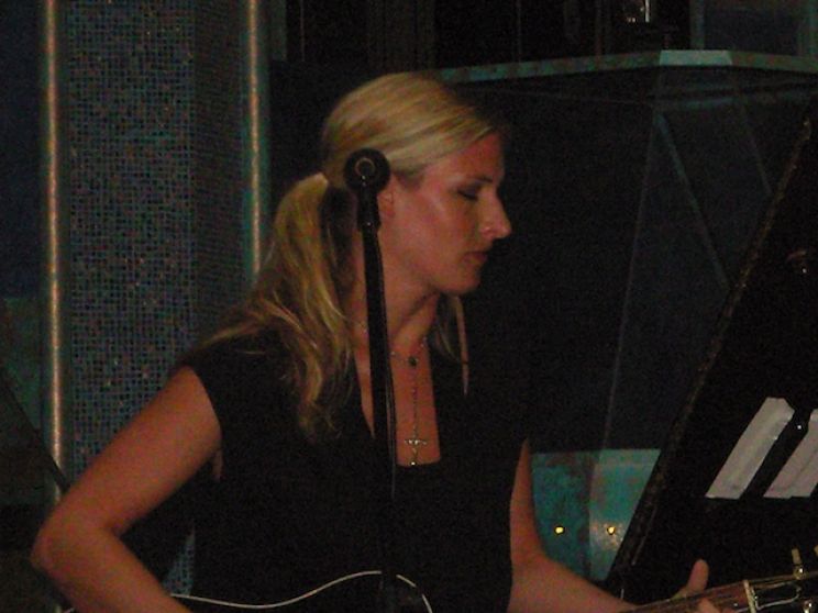 Holly Williams