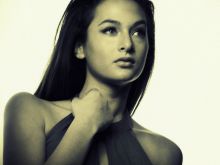 Holly Zuelle photo