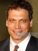 Holt McCallany