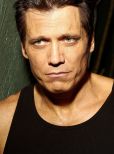 Holt McCallany