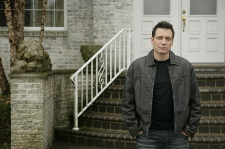 Holt McCallany