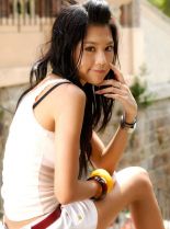 Hong Chau photo