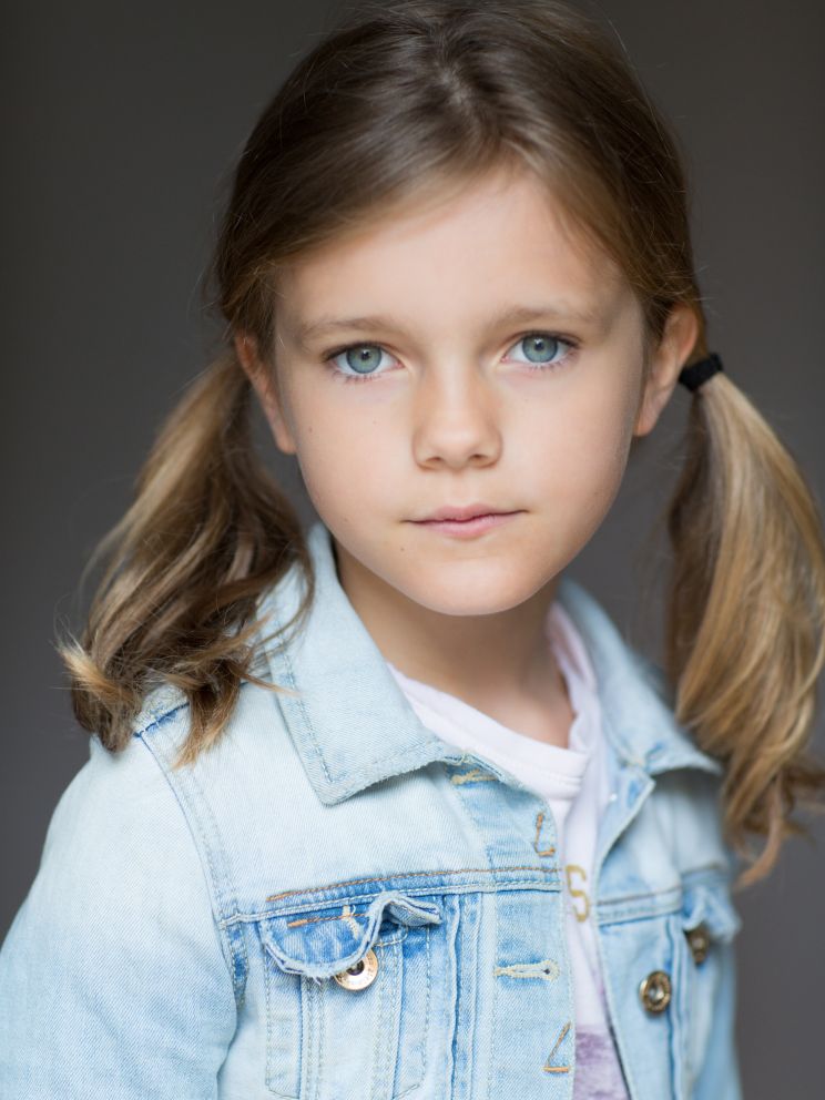 Pictures of Honor Kneafsey